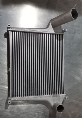 ท่อหนา Hino Intercooler สำหรับหม้อน้ำ AZ9525530003