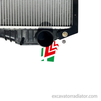 Hino K13 Truck Radiator Accessories ผู้ผลิต เครื่องเย็นถังน้ํา เครื่องเย็นเครื่องยนต์ถังน้ํา