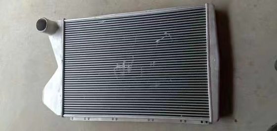 ด้านหน้าด้านหลัง CMB Bus Truck Intercooler Assembly หัวฉีด 100 มม