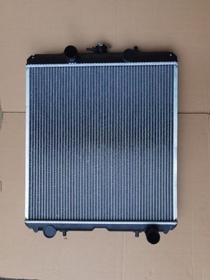 หม้อน้ำรถขุดถังน้ำ 184015-44501 สำหรับ Yanmar 465*540*52mm